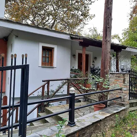 δάσος με πλατανια Villa